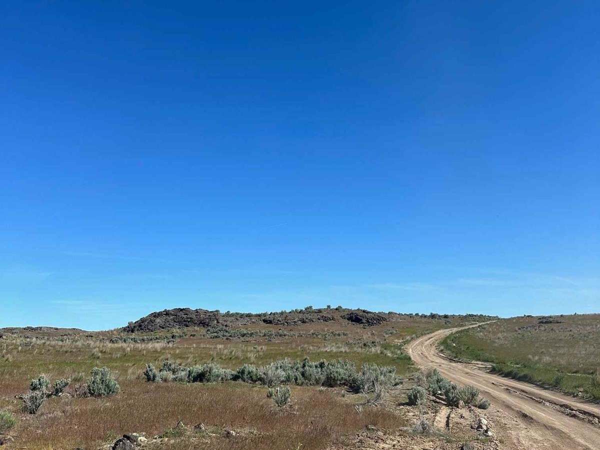 Wilson Butte photo 3