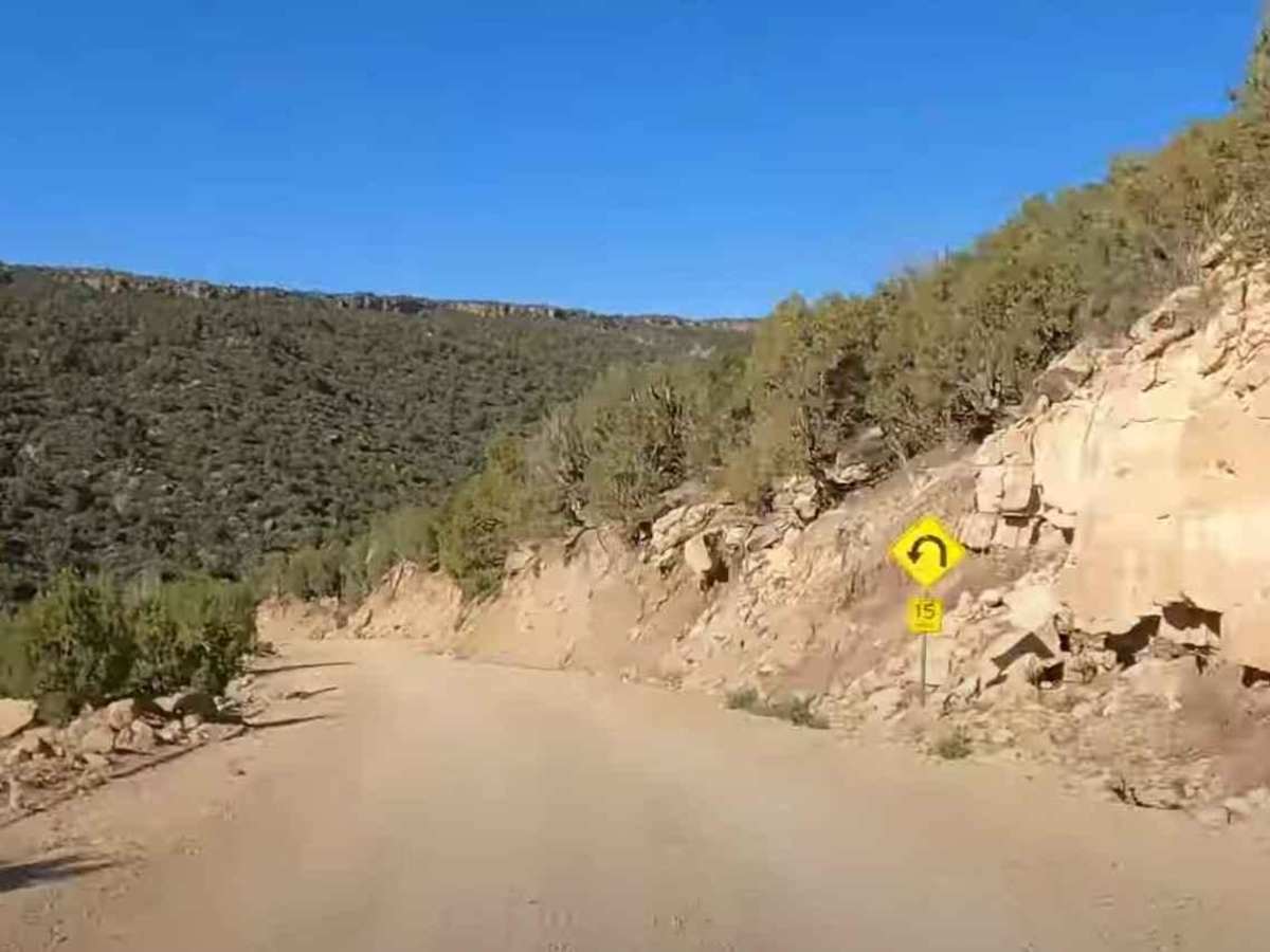 Montezuma Canyon Road photo 4