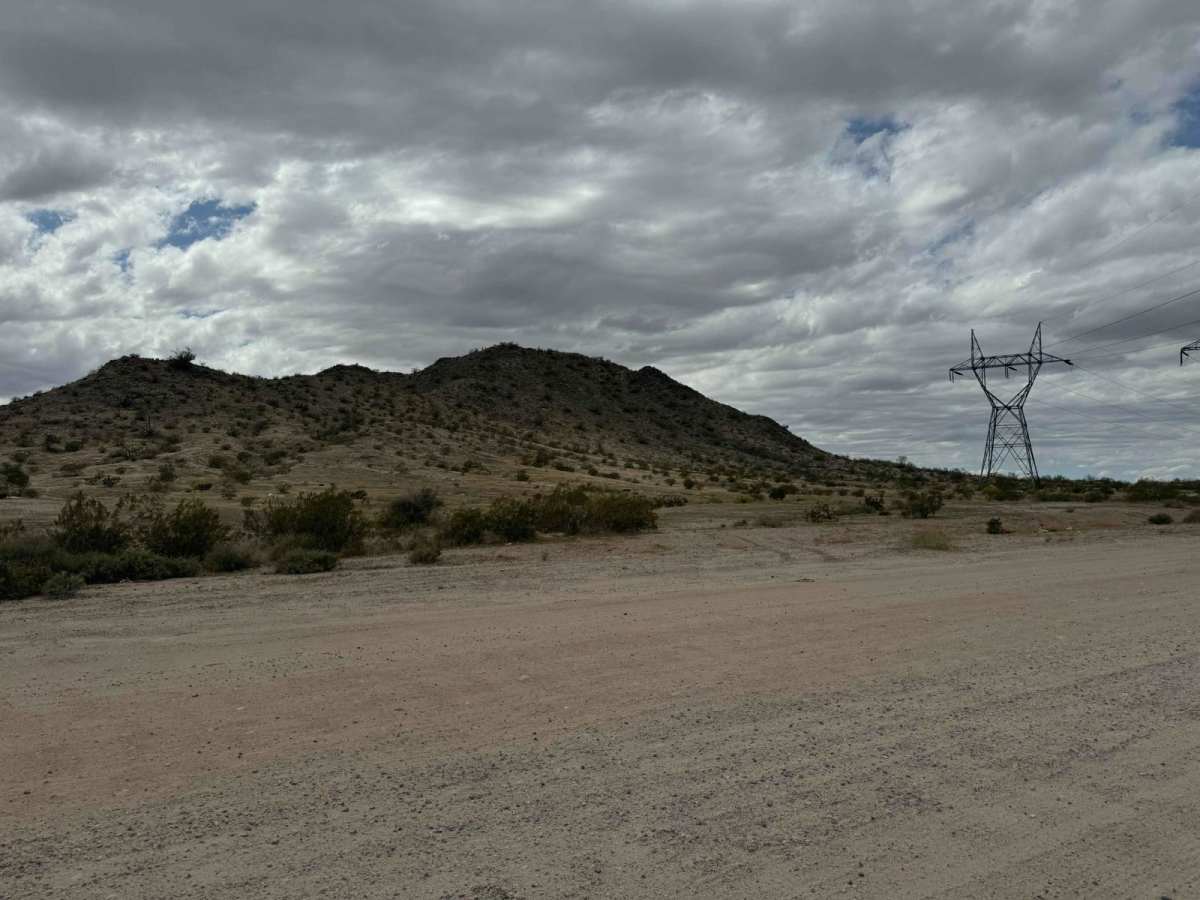 Tonopah-Salome Highway photo 3
