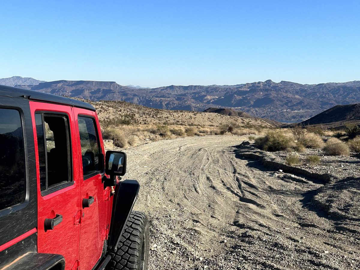 Eagle Wash Road to Placer Cove photo 2