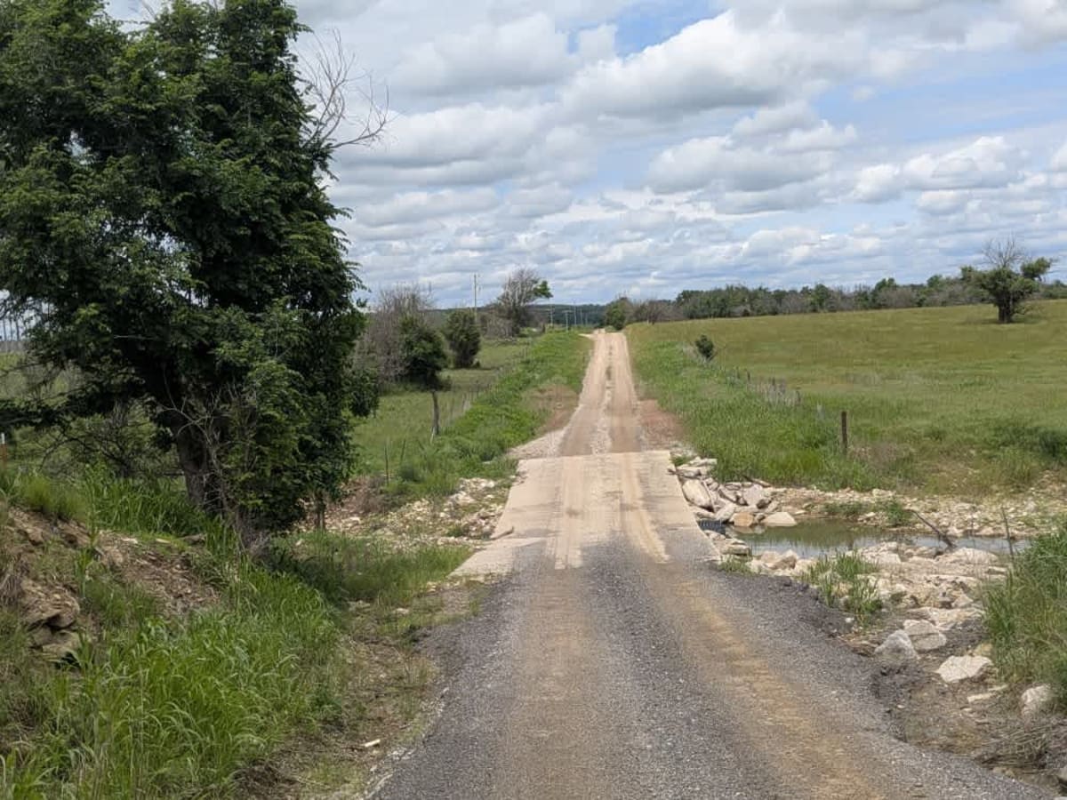 Road 7 trail photo