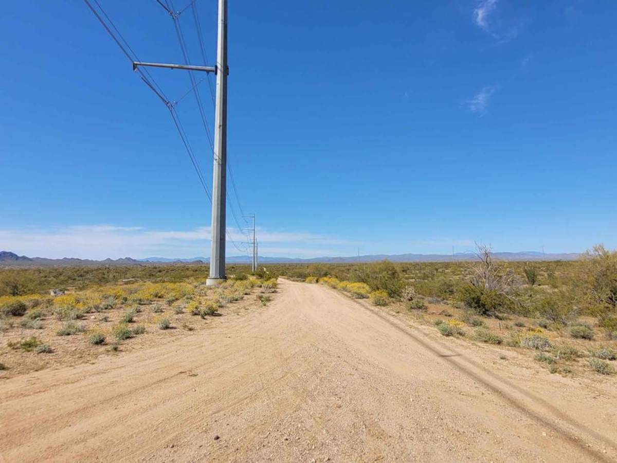 Douglas Ranch Road trail photo