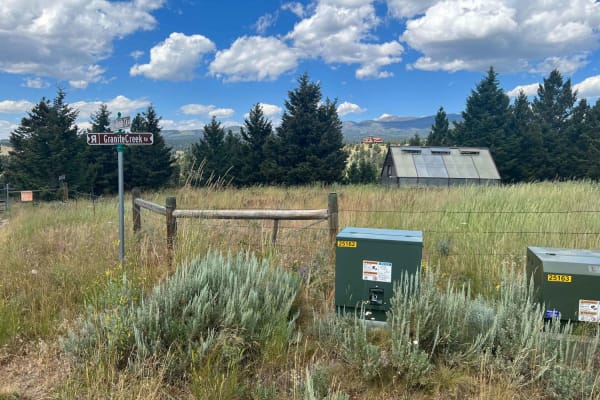 Granite Creek Road (161/49)
