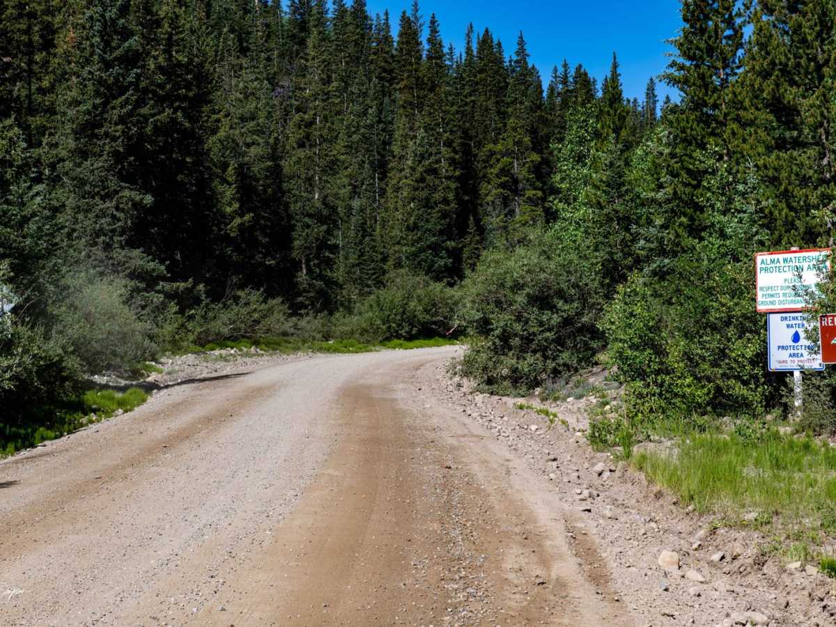 Buckskin Road photo 2