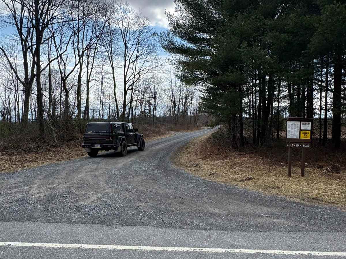 Allen Dam Road trail photo