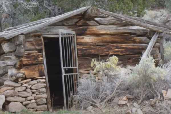 Homestrike Mine - Horseshoe Mine Trail