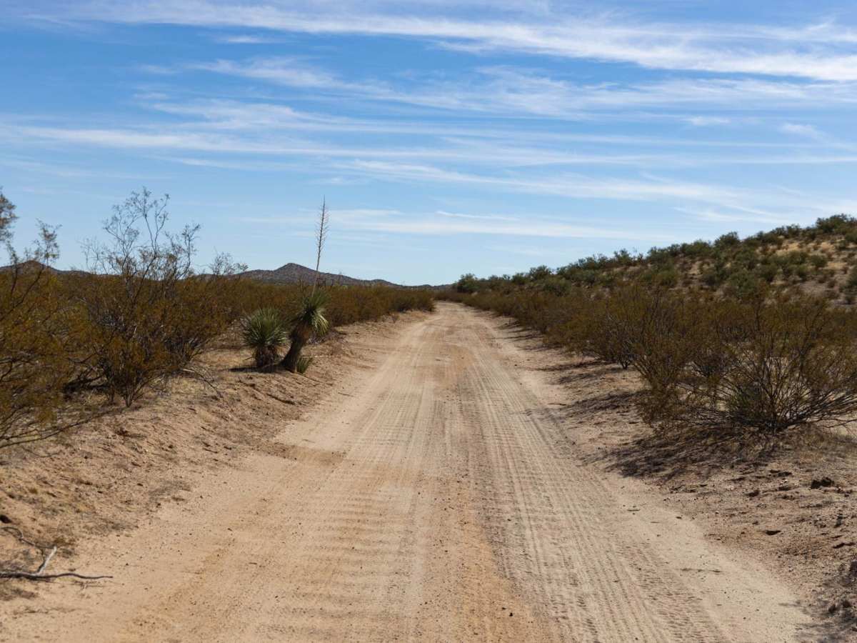 North Effus Ranch Road photo 2