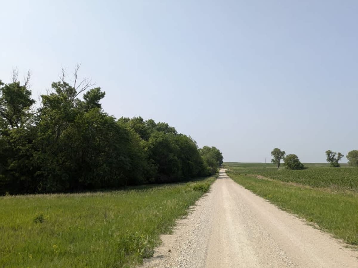 616 Avenue trail photo