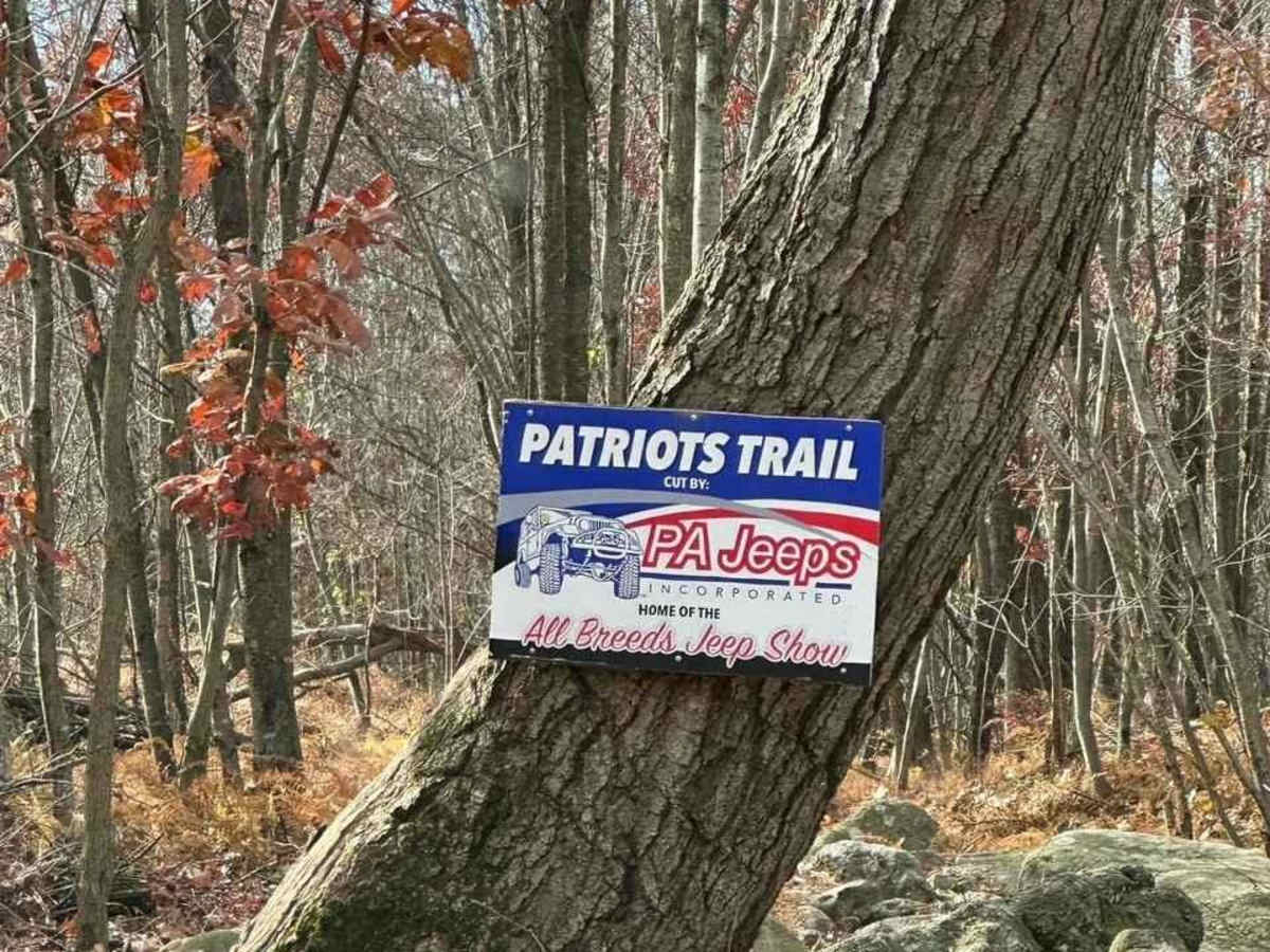Patriots Trail Blue/Black trail photo