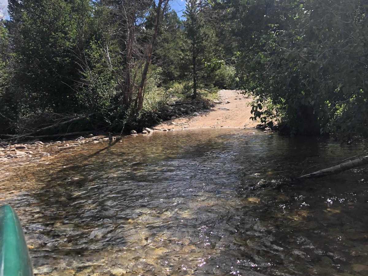 Clohesy Lake trail photo