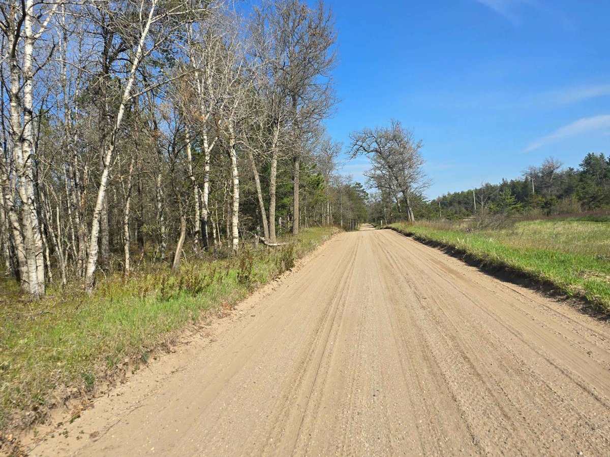 St. Helen Trail photo 4