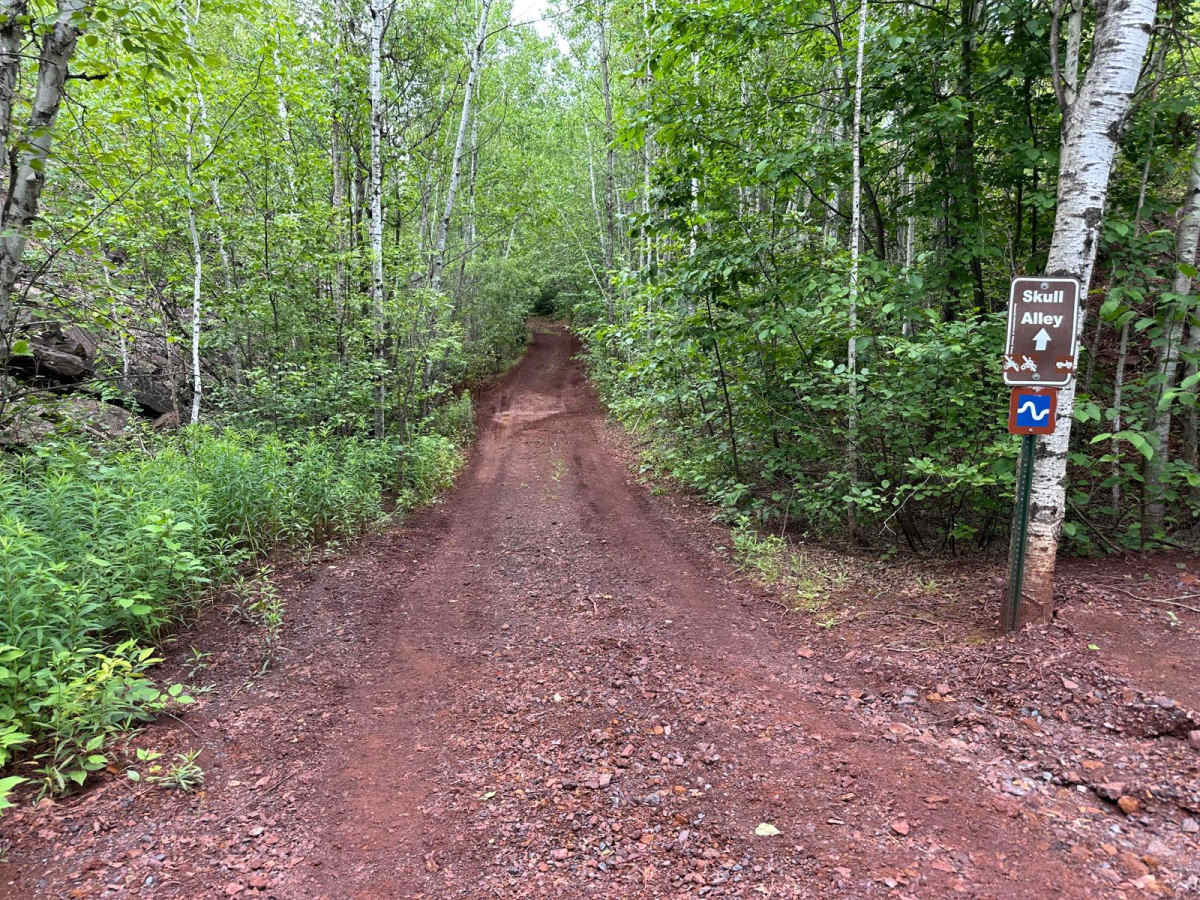 Skull Alley trail photo