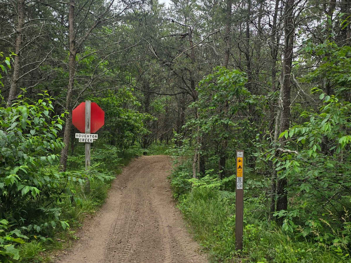 Hougton Creek Trail photo 4