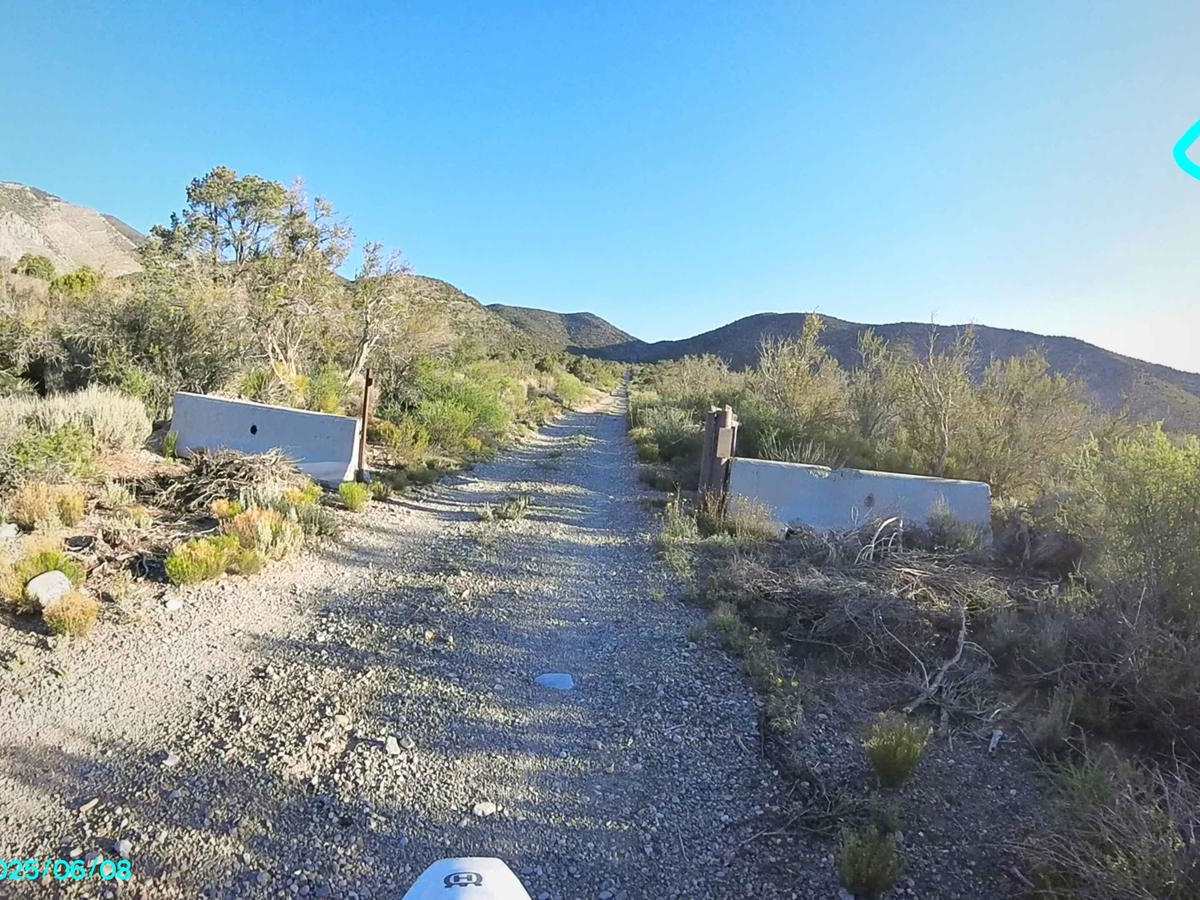 Telephone Canyon Road (530) photo 3