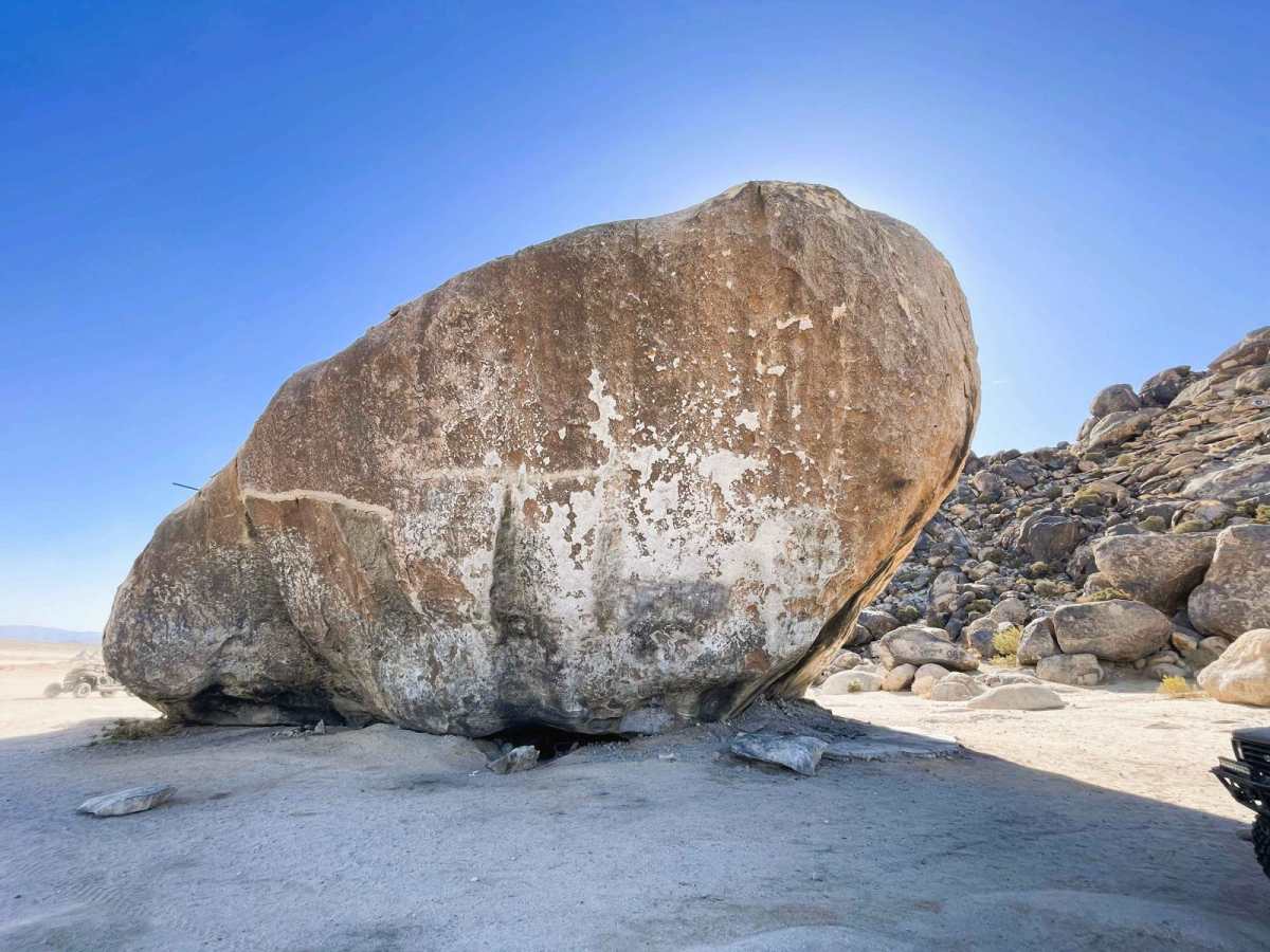 Giant Rock trail photo
