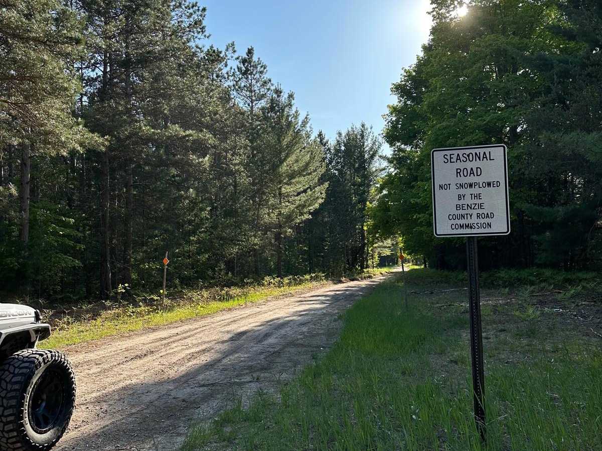 Pine Road trail photo