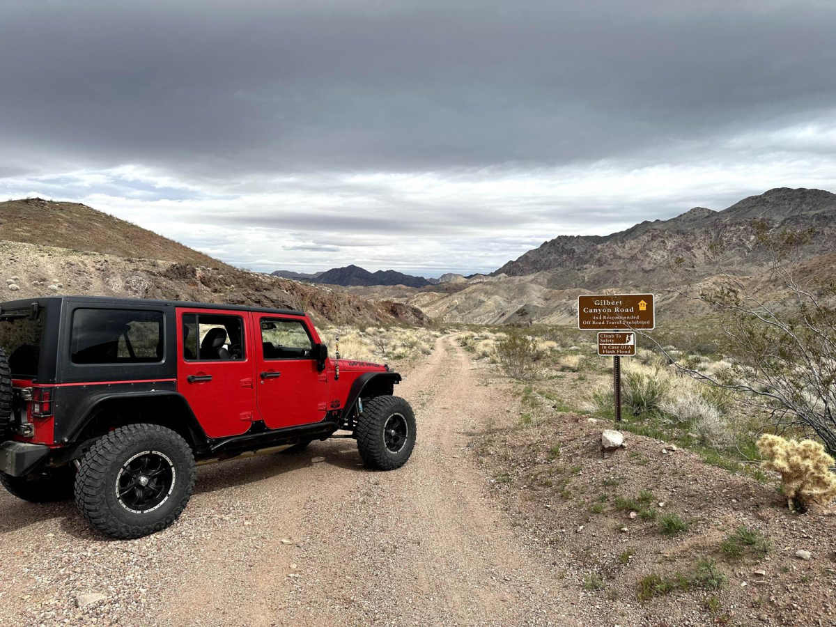 Gilbert Canyon trail photo