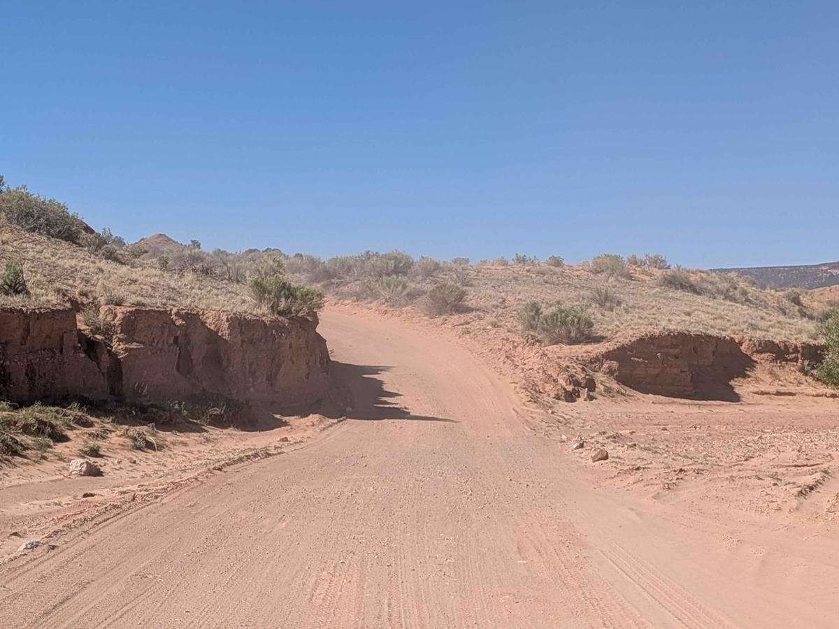 Notom - Bullfrog Road North trail photo
