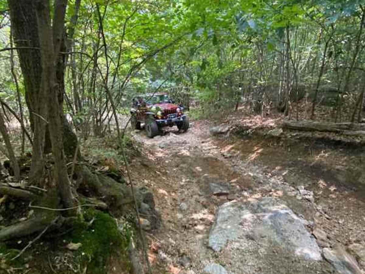 A Hill Climb Black West photo 3
