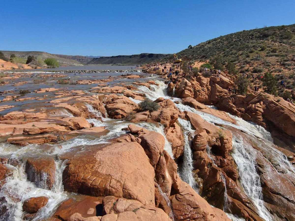 Gunlock Falls Backside trail photo