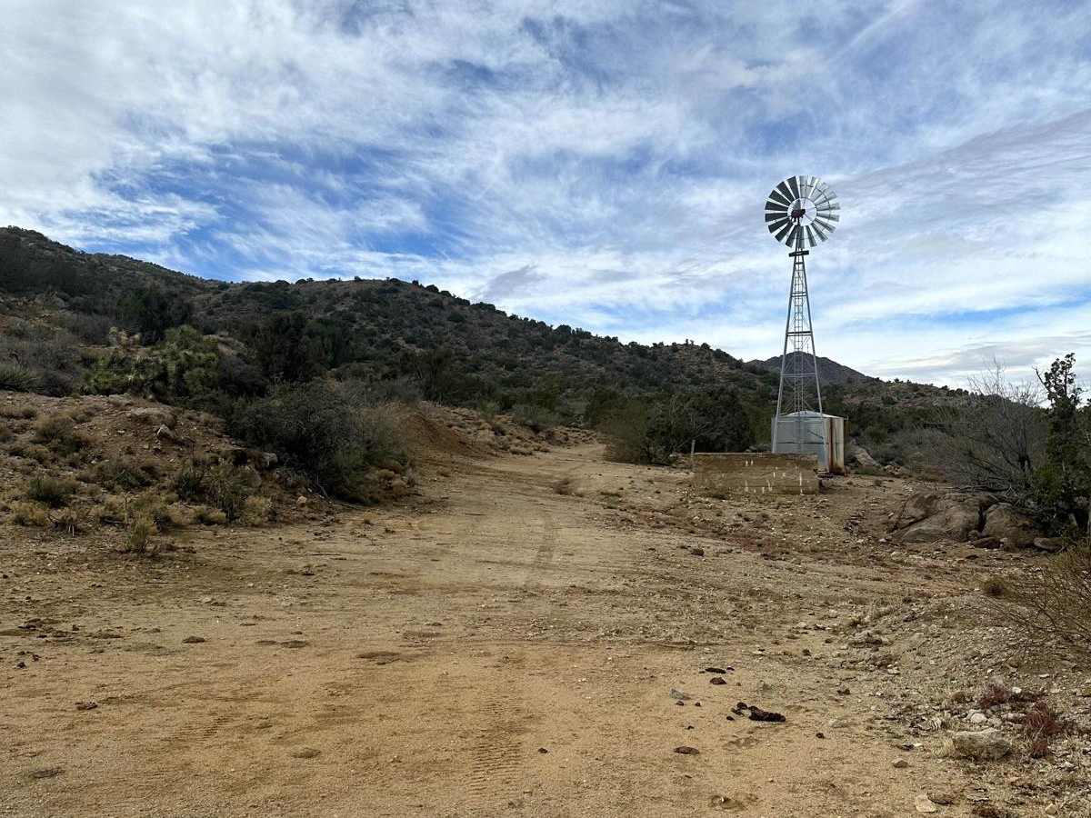 Shannon Basin Alt Trail photo 3