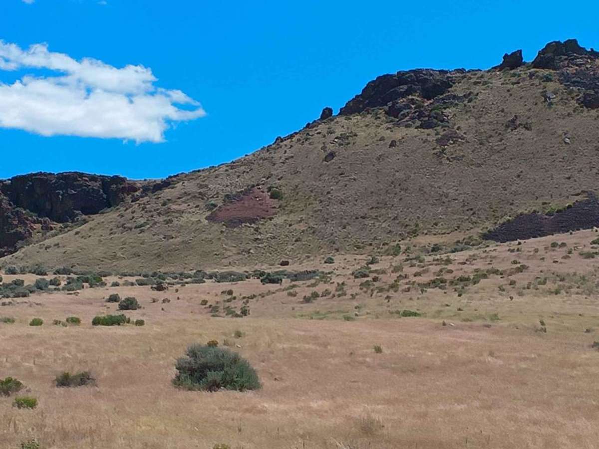 Three Fingers Loop West trail photo