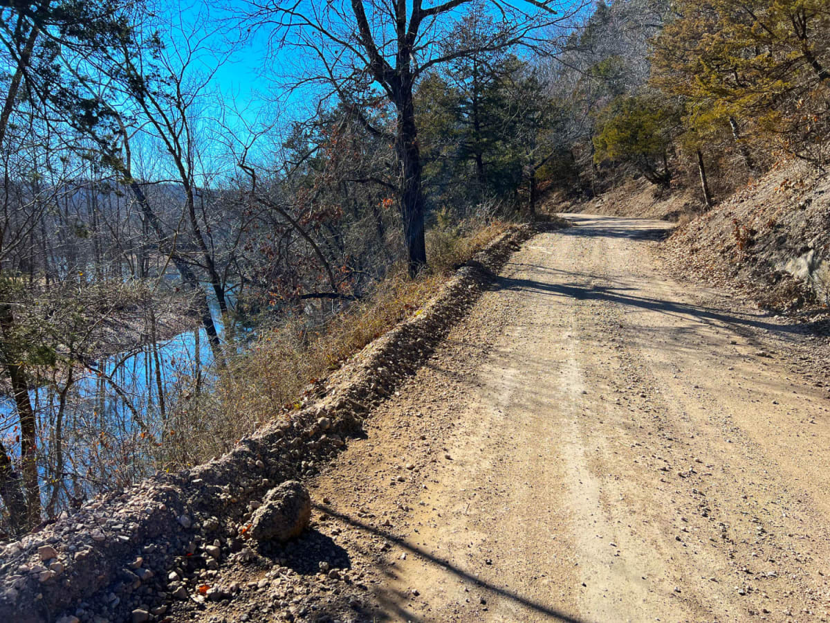 Flag Springs Road trail photo