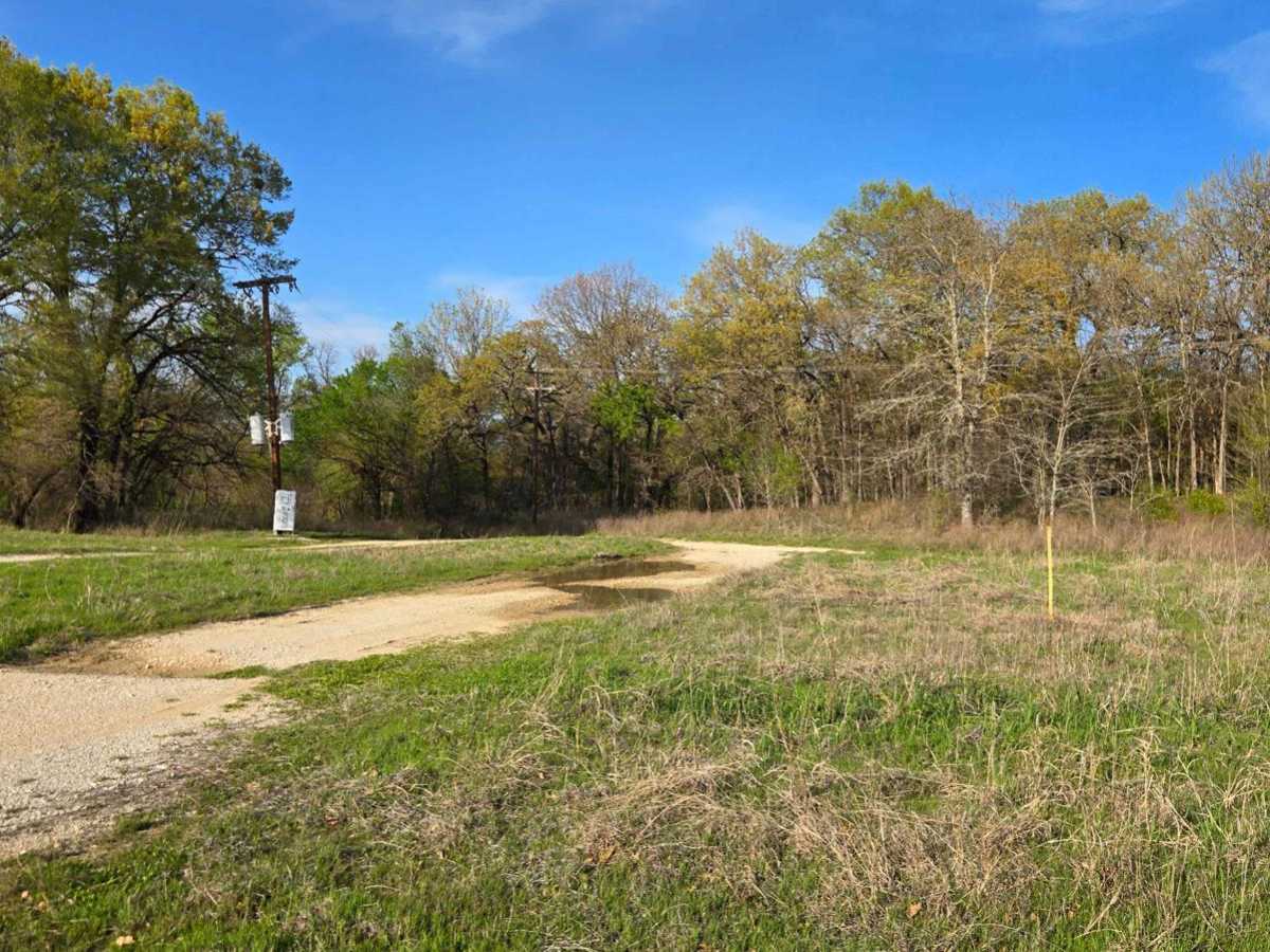 Oil Field Road photo 6