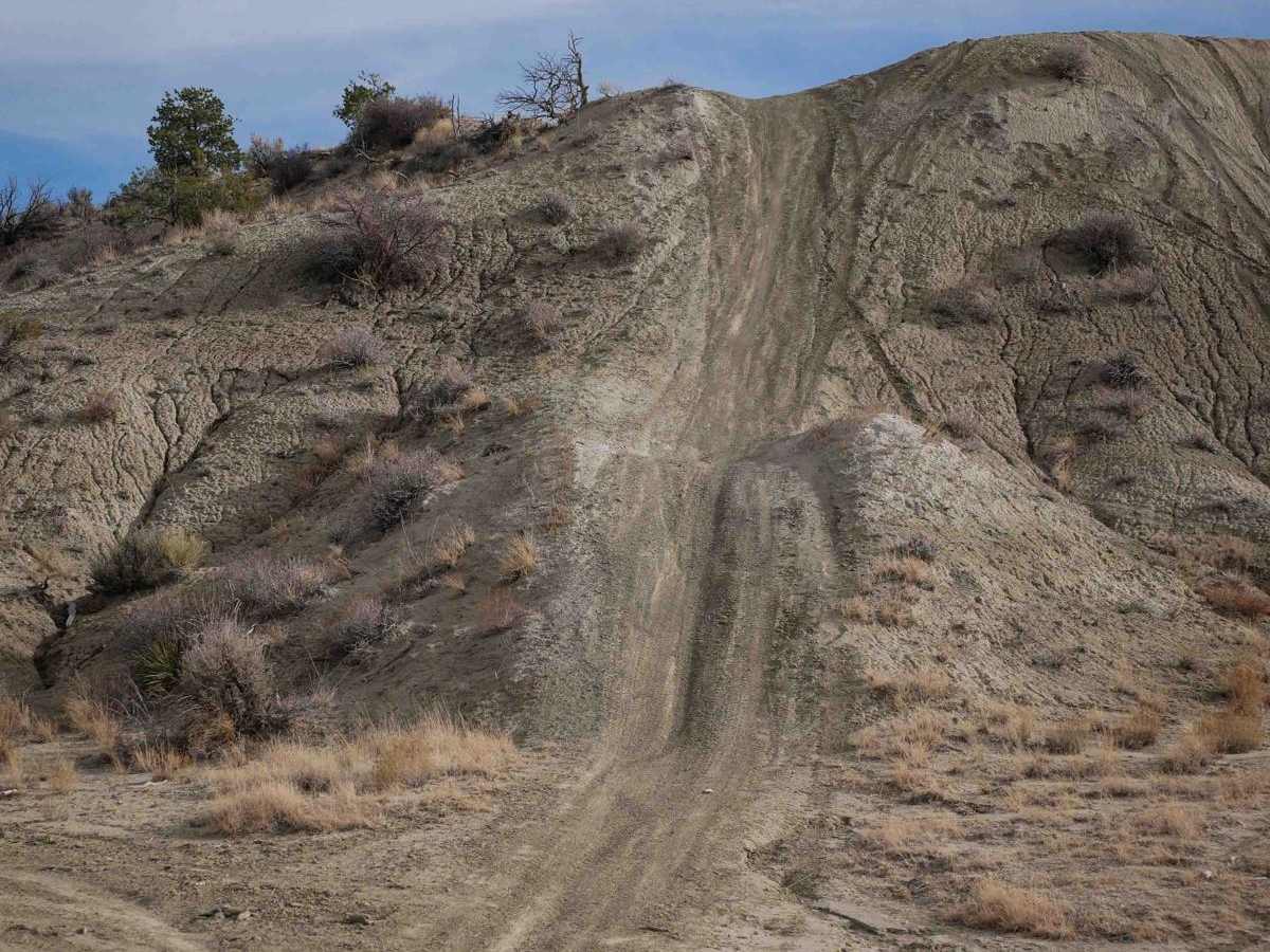 Tent Rocks photo 4