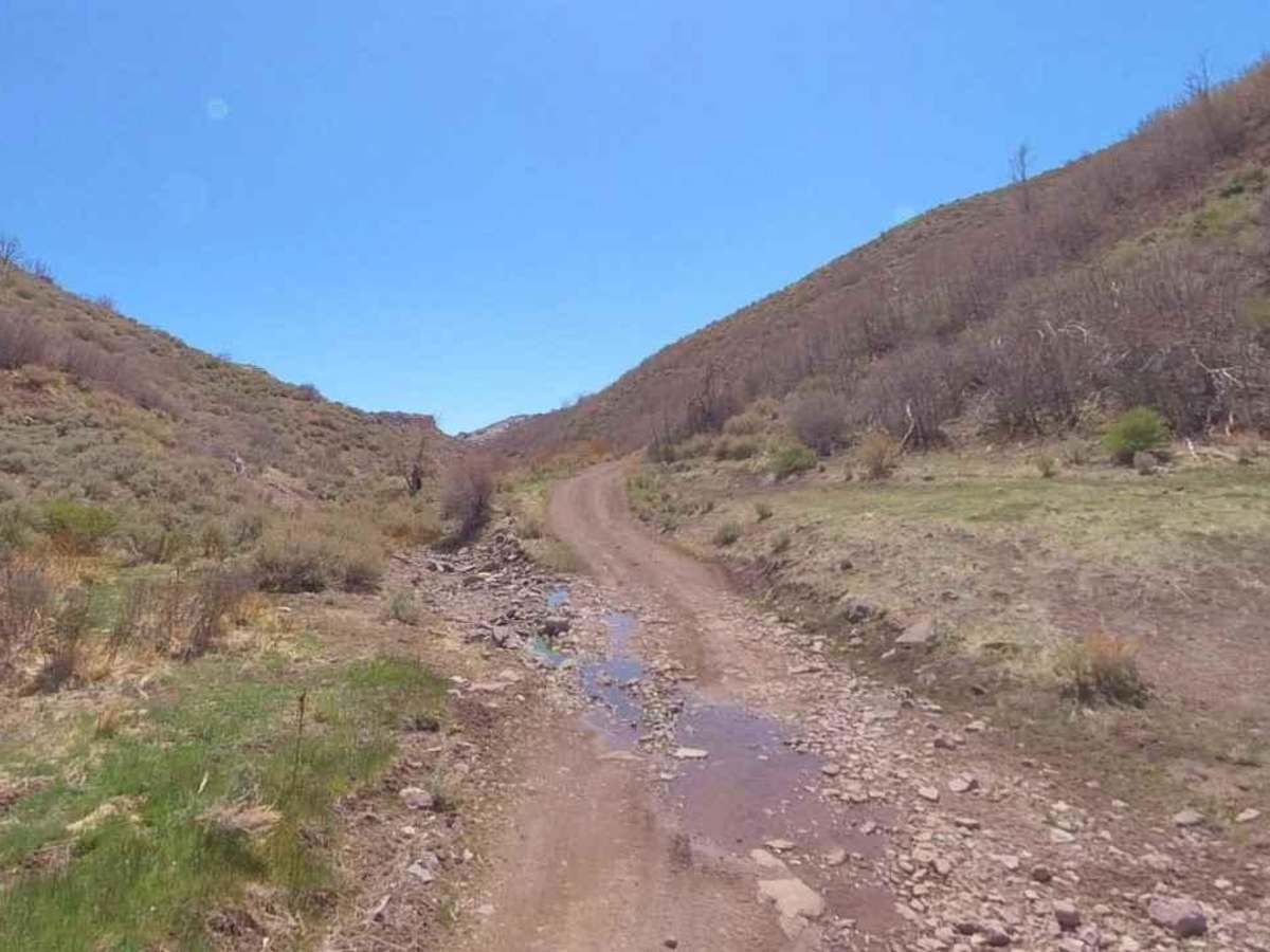 Clay Deposit Road-FR30274 photo 4