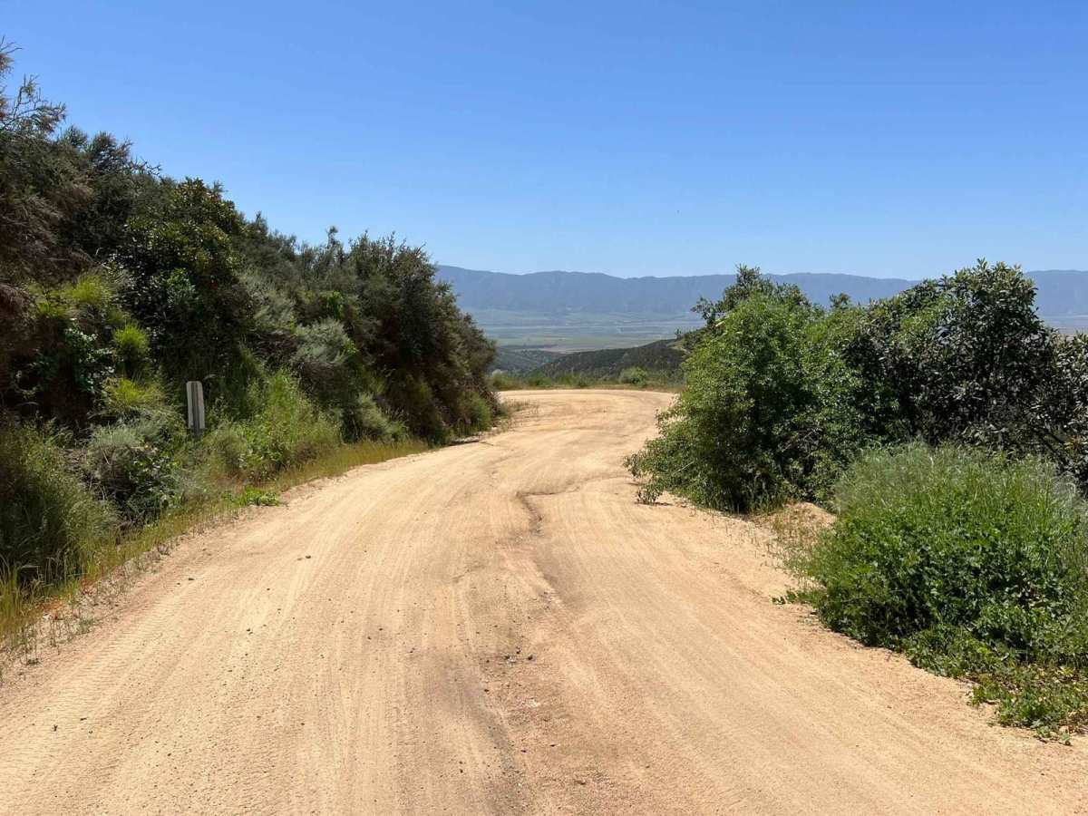 La Gloria Road photo 5