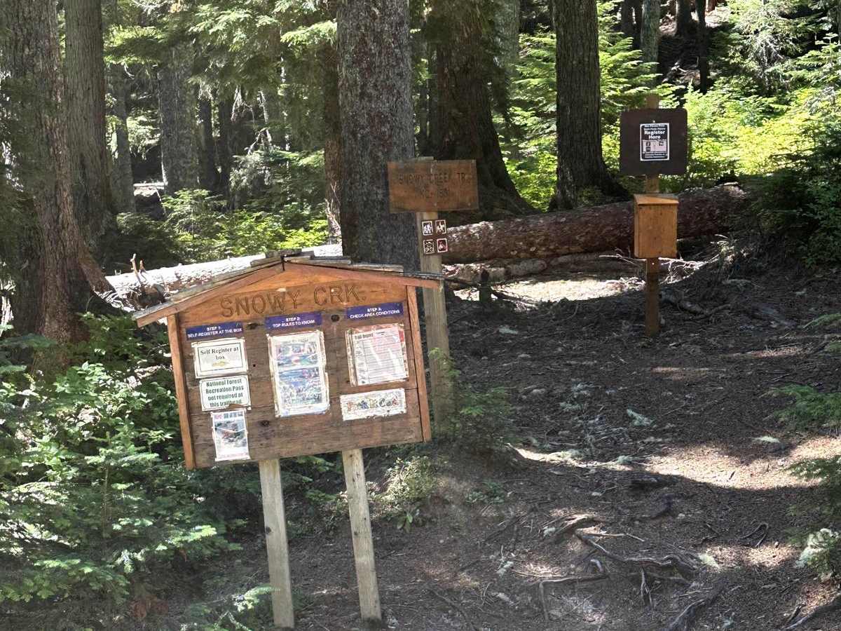 Snowy Creek Trailhead photo 3