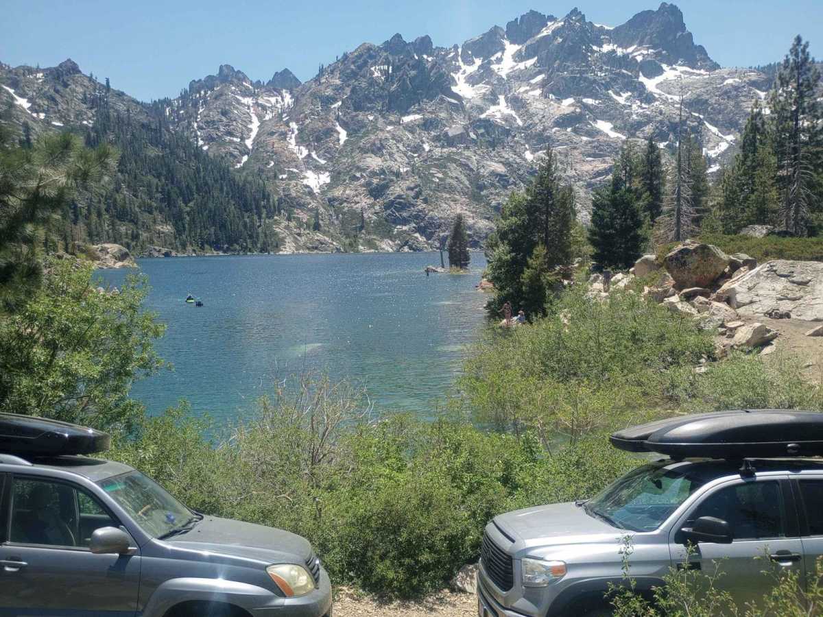 Sardine Lakes trail photo