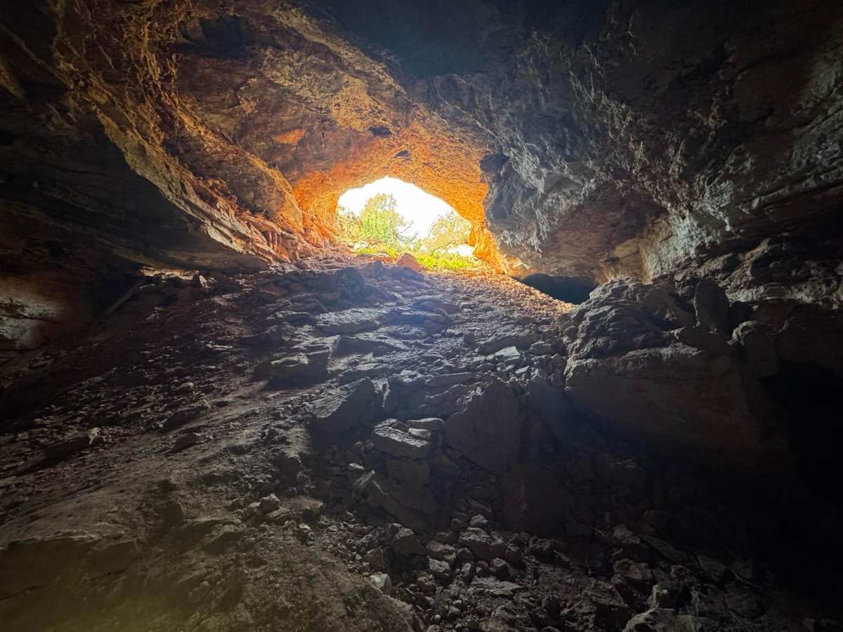 Horsethief Cave photo 5