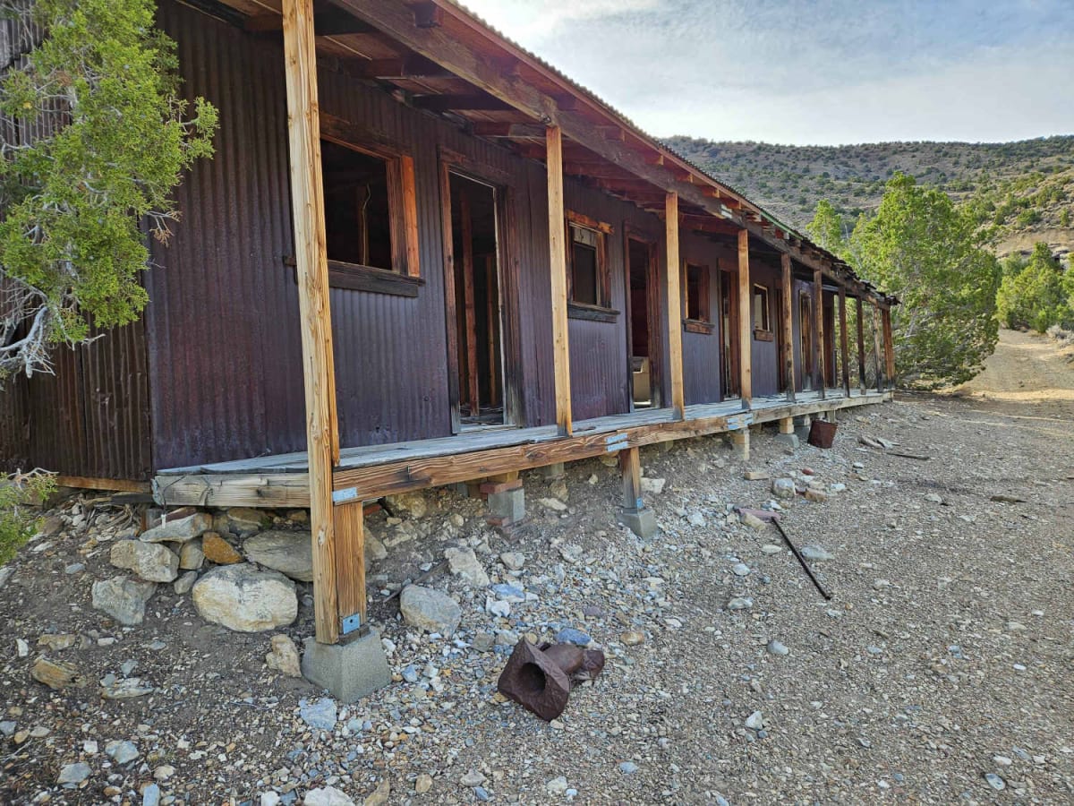 Mina Mercury Mine Loop trail photo