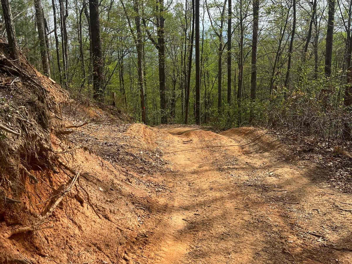 Barnhart-Sutz Trail photo 3