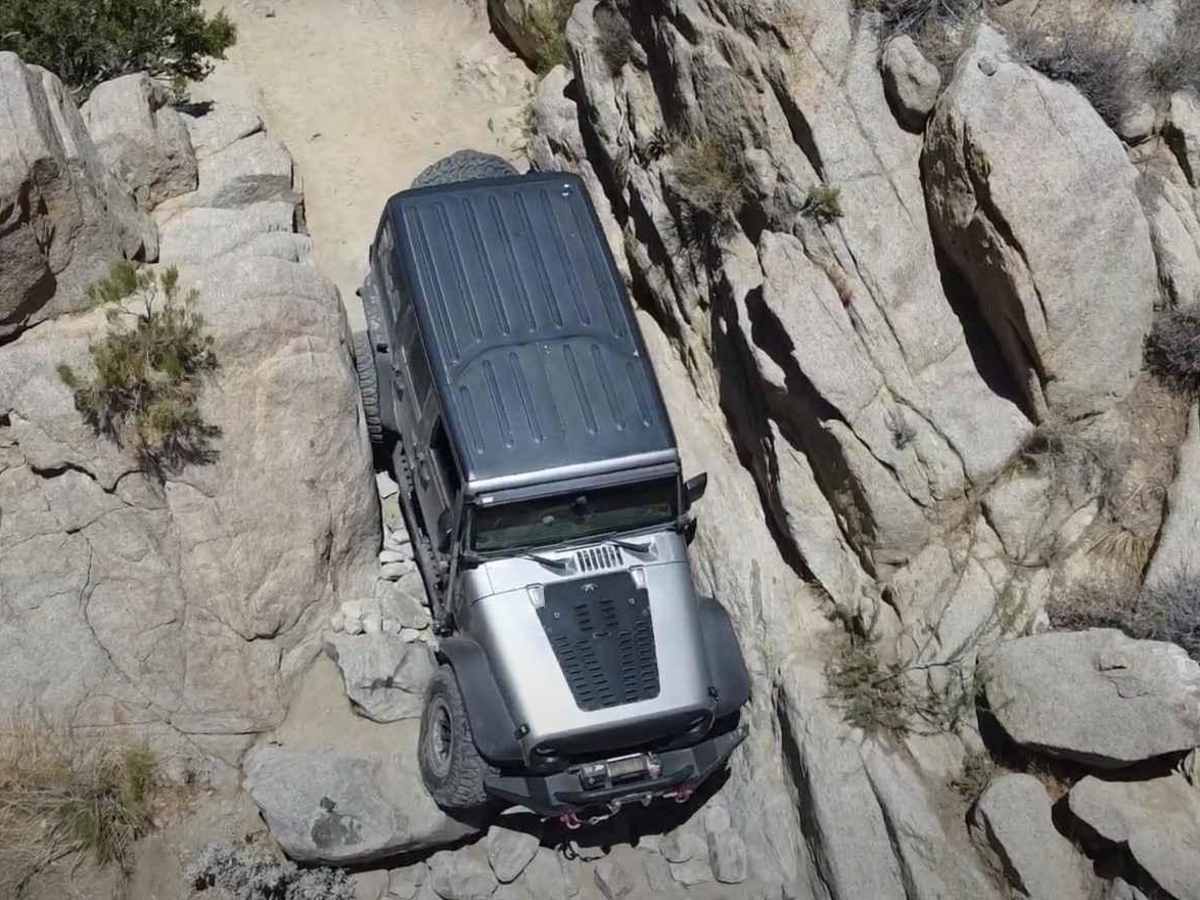 Pinyon Mountain Road trail photo