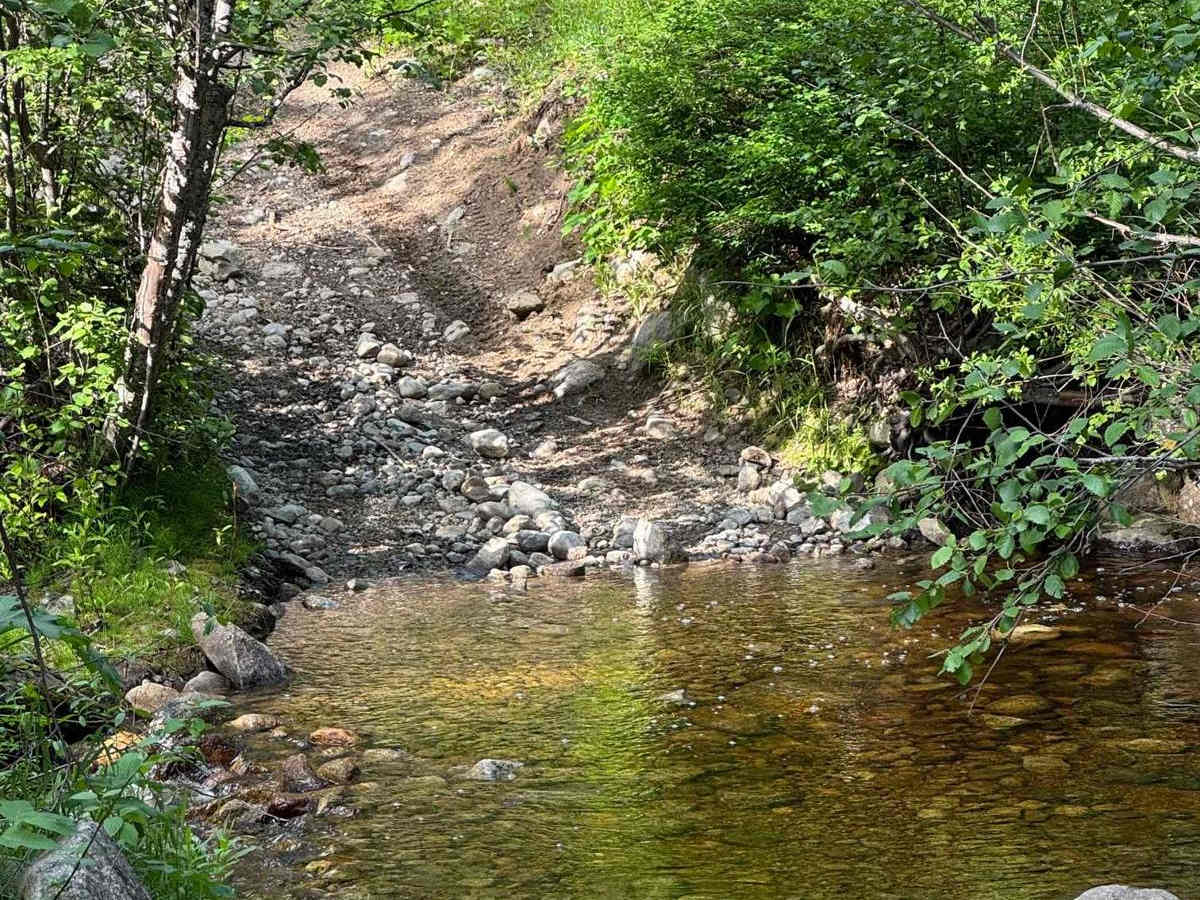 Elinor Lake Trail photo 6