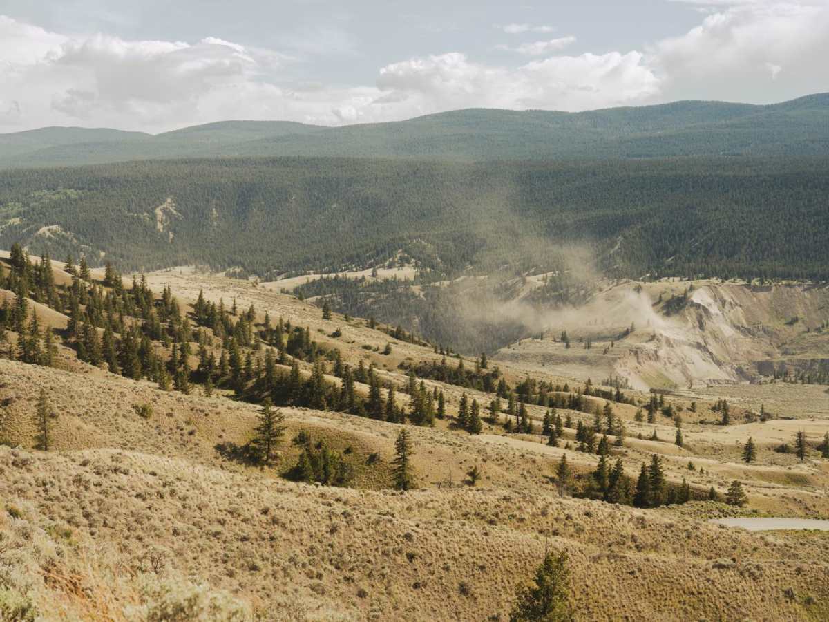 Tsilhqox Biny - Ts'il?os Provincial Park photo 3