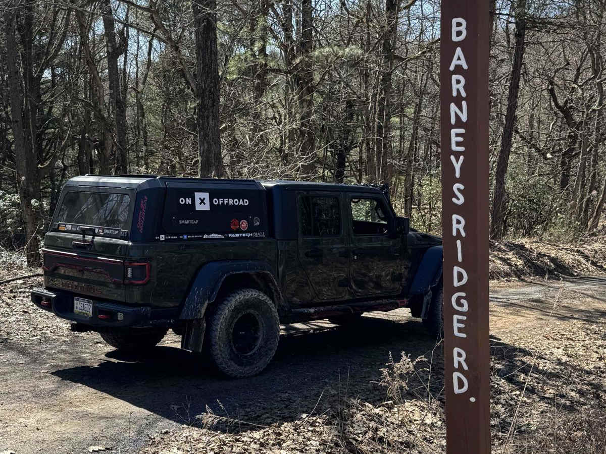 Barney's Ridge Road trail photo