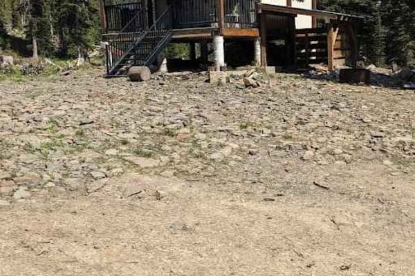 Wrangler Cabin Access Rd