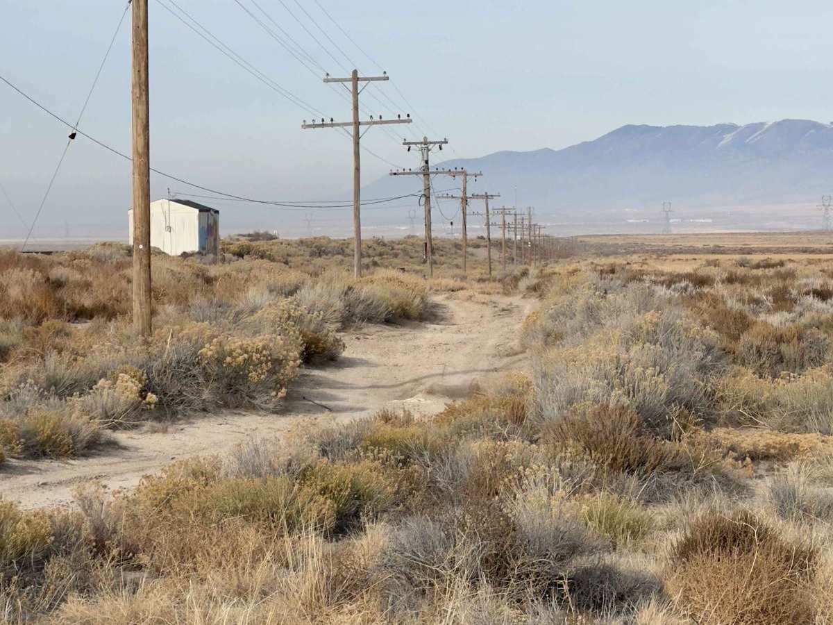 Railroad Access Road photo 2