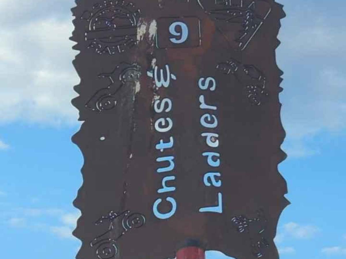 Chutes and Ladders trail photo