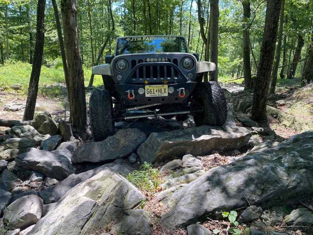 31 Black trail photo