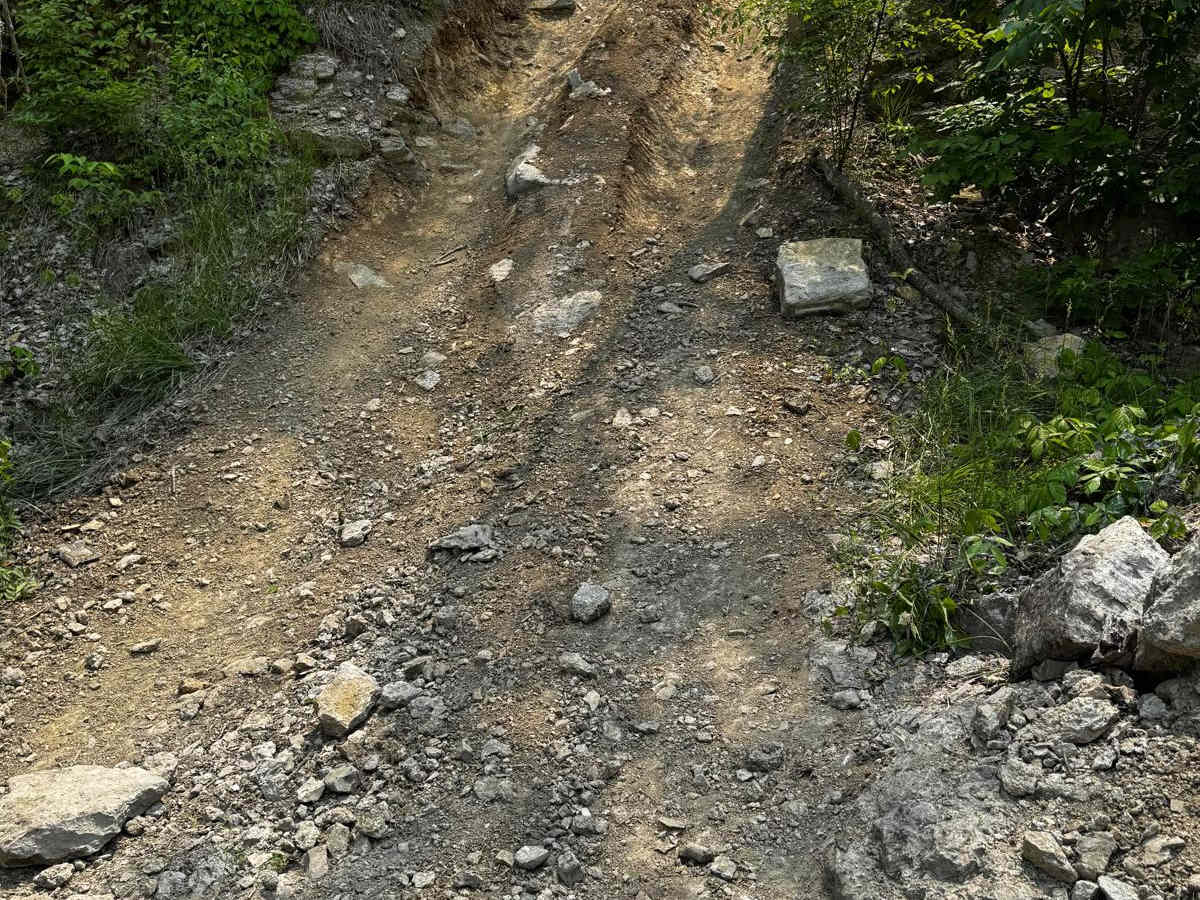 Yee Haw Ledges 105 trail photo