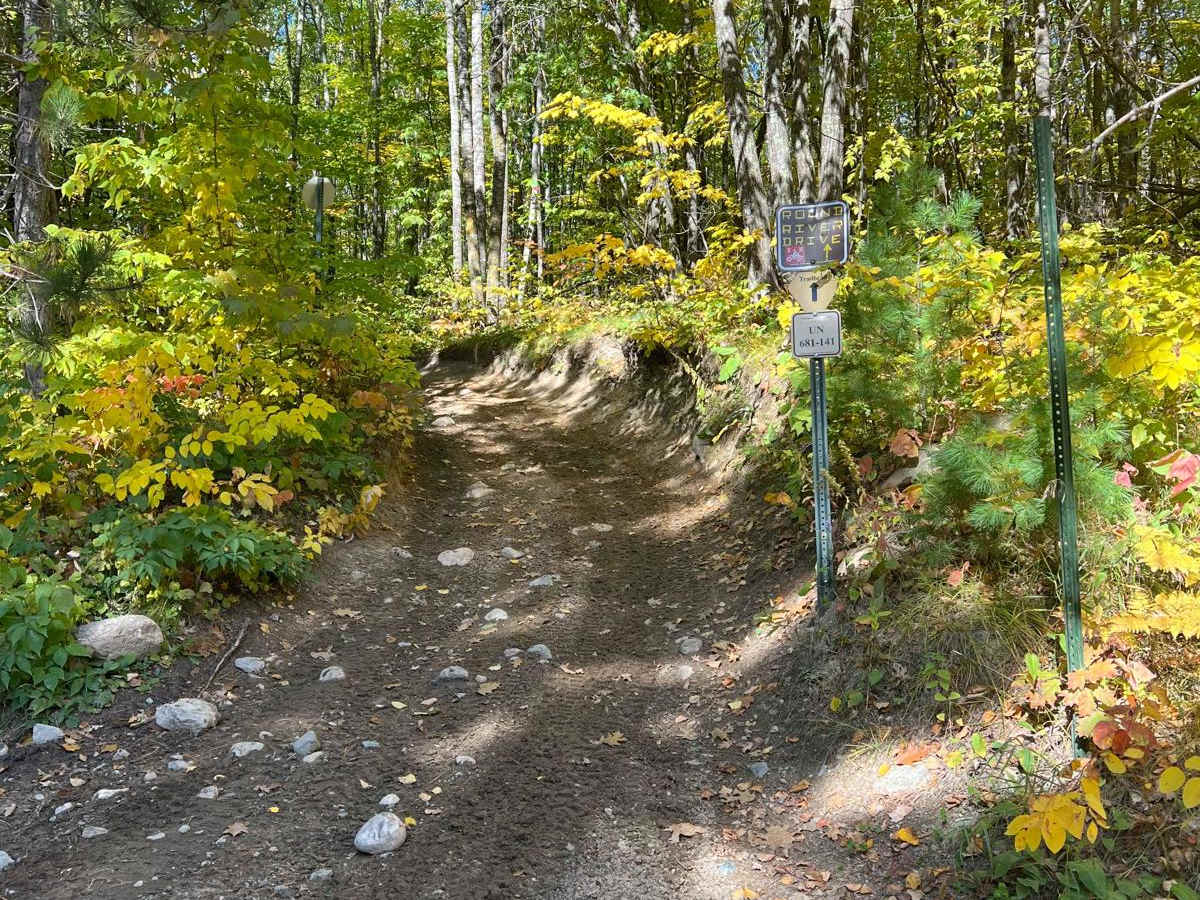 Round River Dr Cut Through trail photo