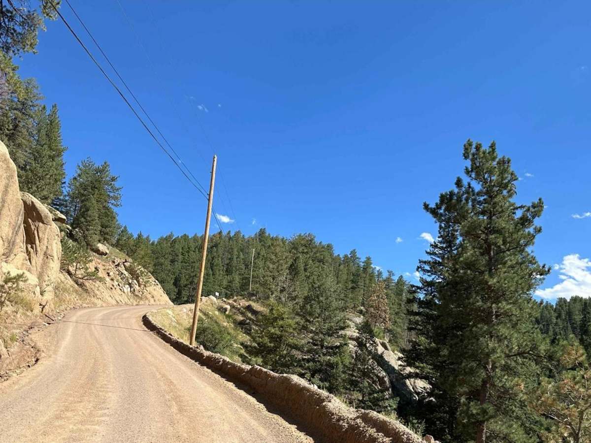 West Pine Creek Road photo 4