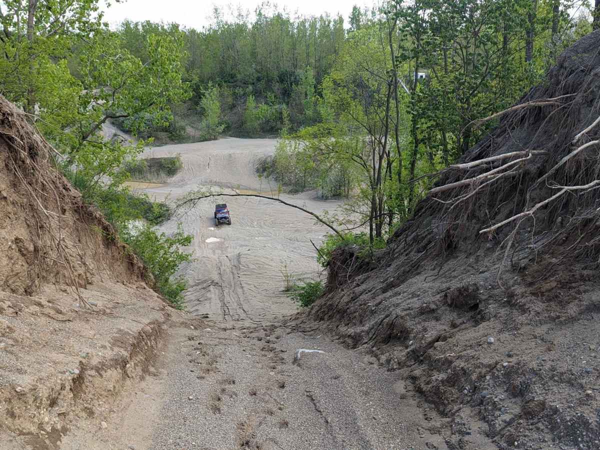 Peastone Hill trail photo