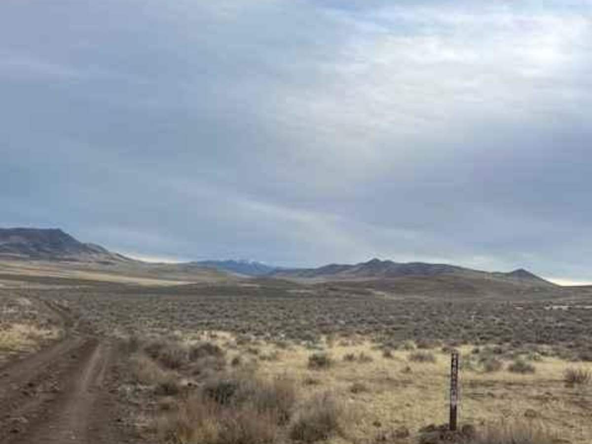 Dry Valley Rim photo 3