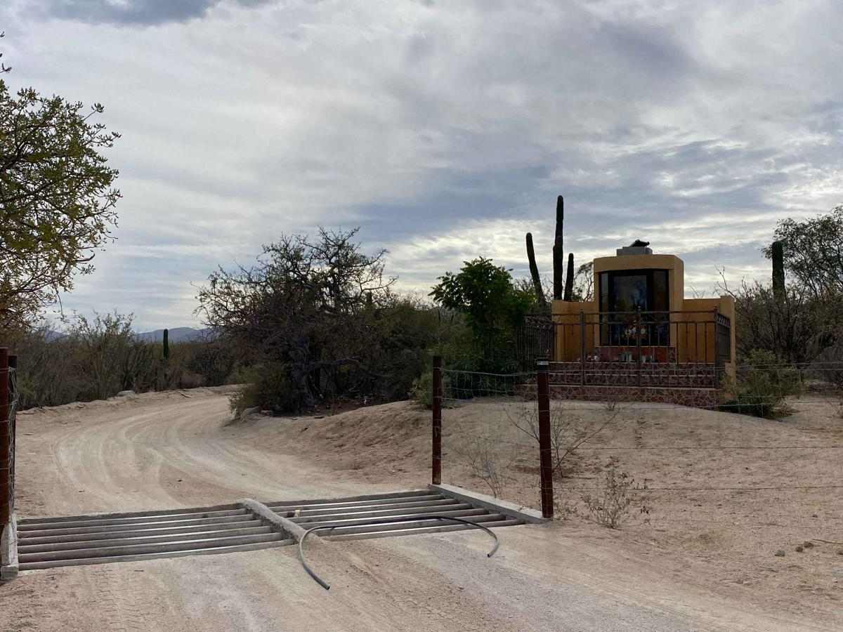 Tres Ranchos Arroyo photo 2